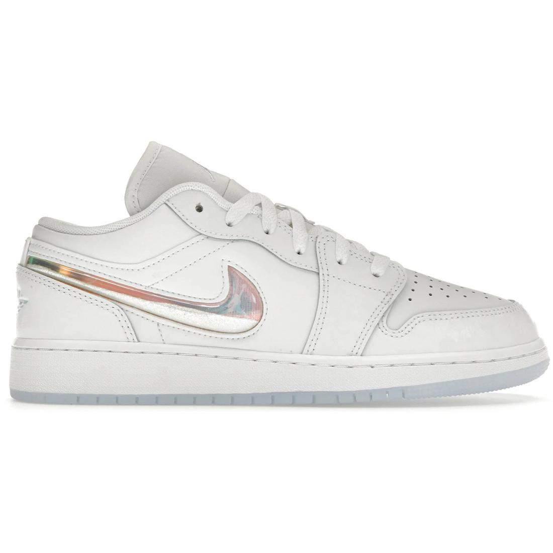 

Кроссовки Jordan 1 Low SE с блестящим логотипом Swoosh (GS)(FQ9112-100) 40