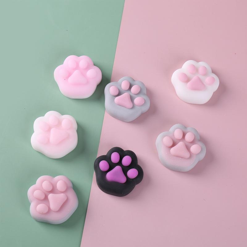 Simulated Cute Cat Claw Pinch Fun Creative Super Cute Little Animal Dumpling to Vent Stress and Reduce Stress Soft Rubber Toy