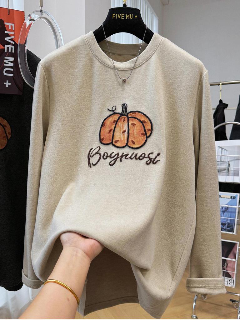 Plus Size Sister: Vintage Pumpkin Long-Sleeve Women's T-Shirt (Early Spring 2026 Collection)