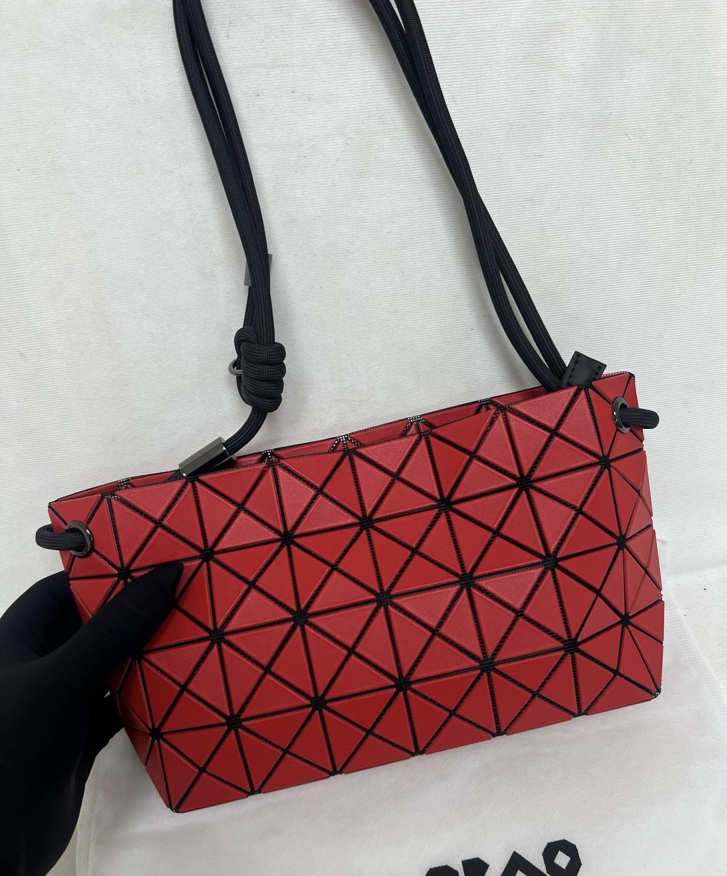 

Argyle Crossbody Tofu Bag - Japanese Women s Versatile Shoulder and Underarm Small Square Bag Standard