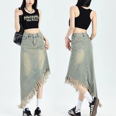 Unregelmäßiger Fransen-Denim-Rock für Damen im Sommer Design Kleiner Amerikanischer Klassischer Stil Hong Kong Stil A-Linie Midi-Rock