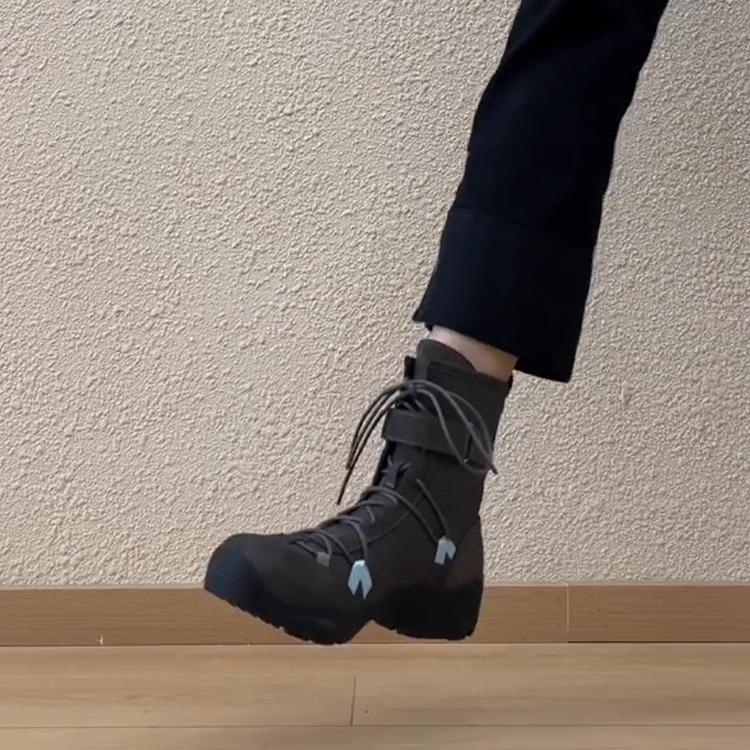 

Premium gray suede thick-soled Martin boots women s autumn new lace-up Velcro sports style recreational locomotive boots single boots 40 темный кофе