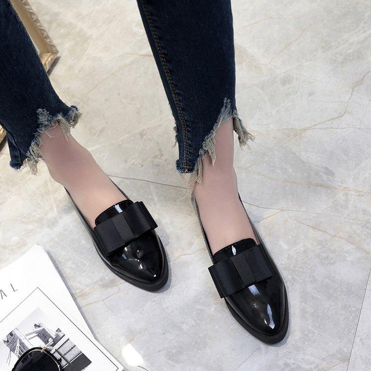 British patent leather pointed head shallow mouth bow single shoes women's large size flat bottom low heel women's shoes