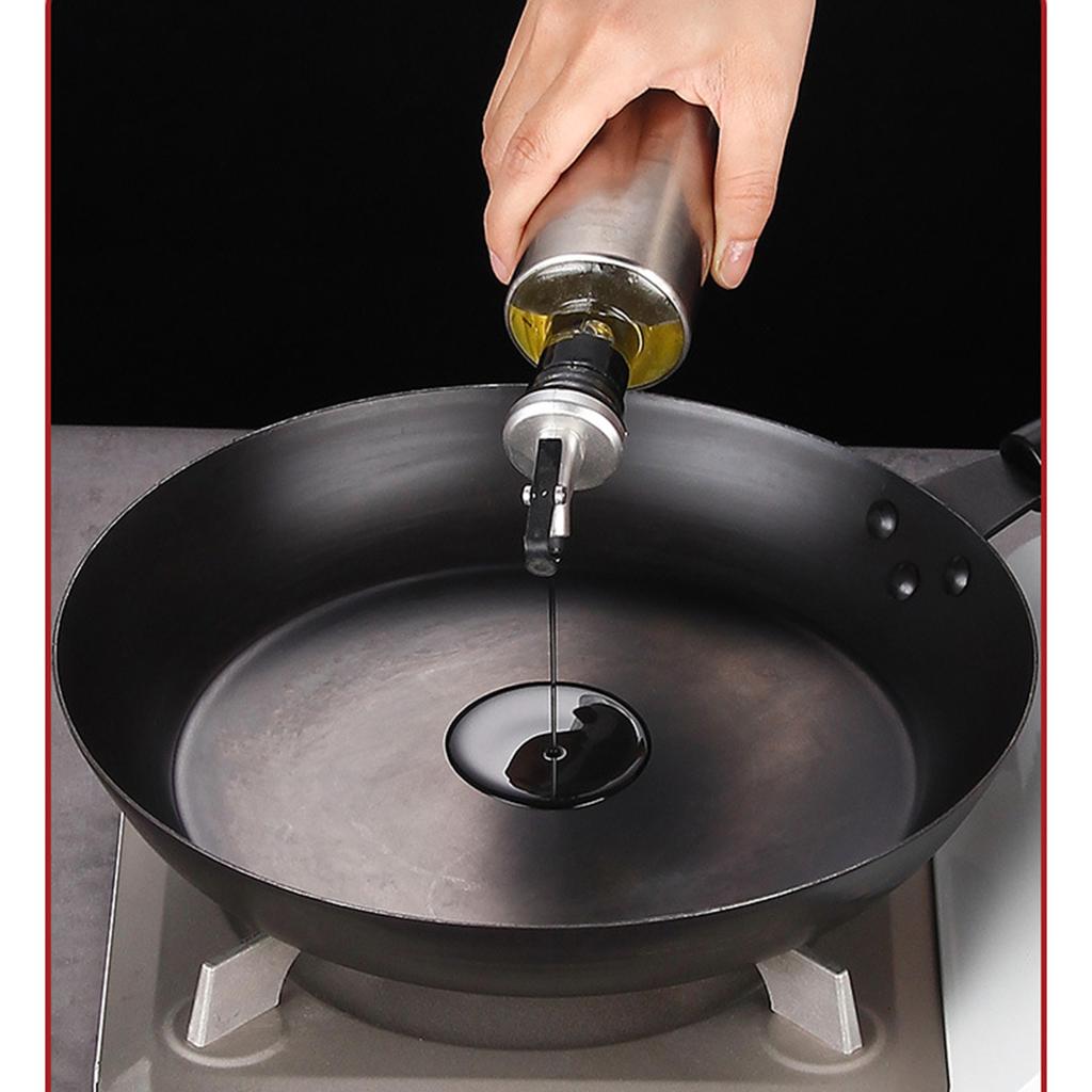 Cast Iron Skillet Even Heating Versatile Comfortable Handle Cast Iron Frying Pan for Daily Home