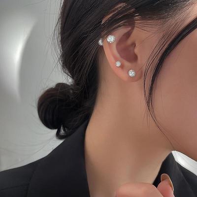 Cercei cu șurub cu bilă de diamant: Design Nișă Trendy 2025 pentru Femei - Piercing Cartilaj High-End, Toamnă/Iarnă