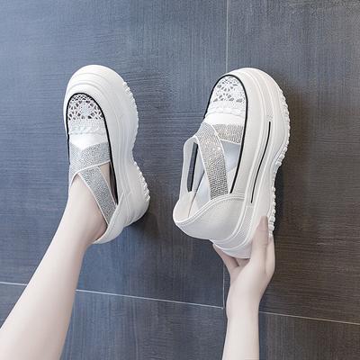 Sandalen mit dicker Unterseite und Zehenkappe für den Sommer, neue Slip-on-Plateauschuhe für Damen, Strass, lässig, All-Match, kleine Fischerschuhe