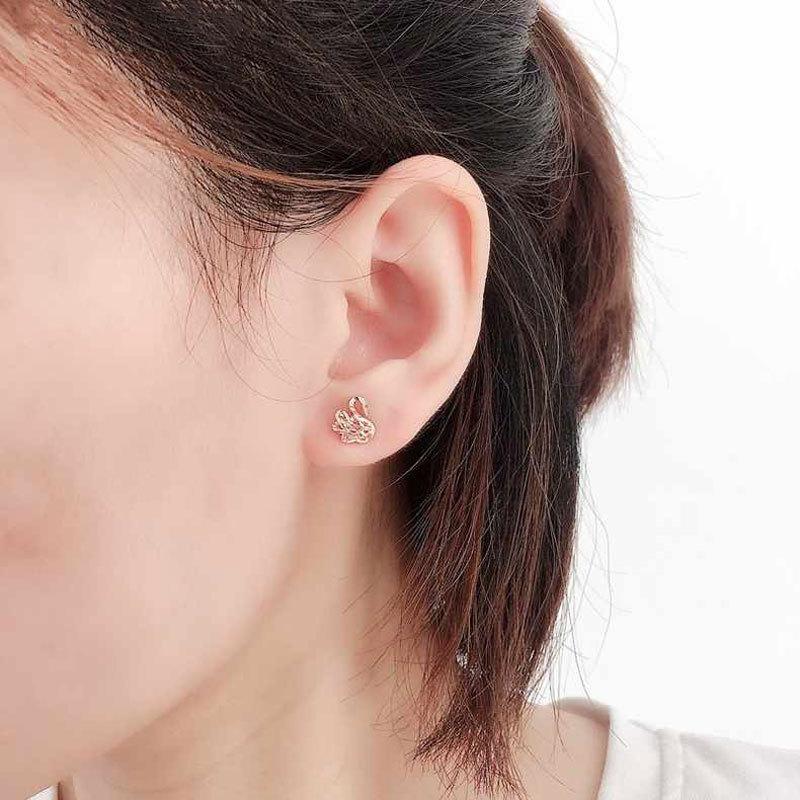 Purple Gold Retro Car Flower Hollow Swan Stud Earrings, Colored Gold Mori Series Rose Gold Plated Earrings.