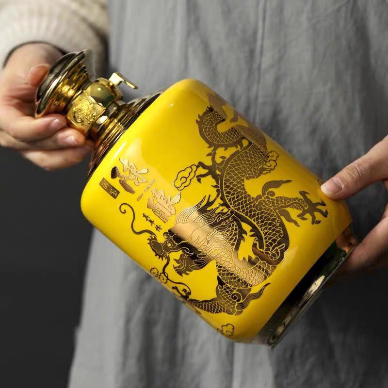 Dragon & Phoenix Ceramic Wine Bottle, 2 Jin Capacity, Sealed Liquor Jar Set with Aged Wine Pot