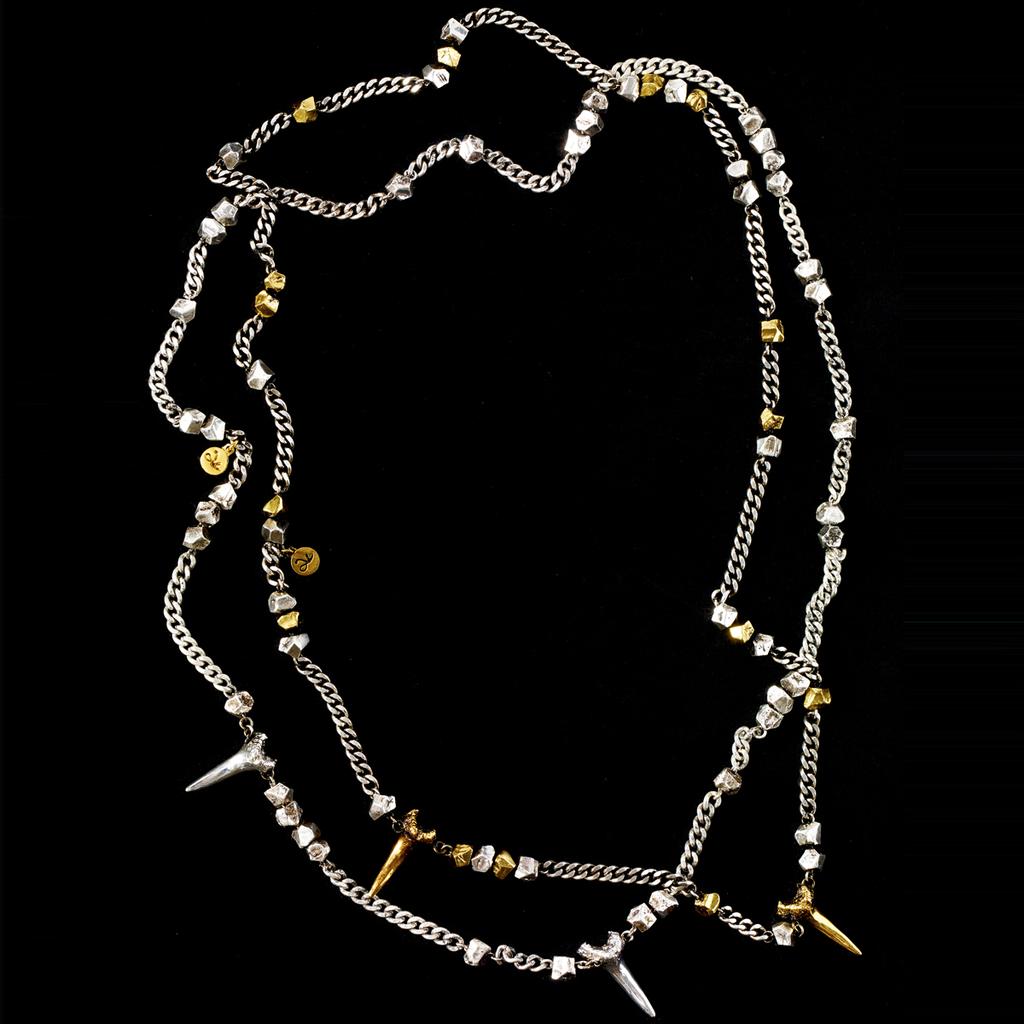 Mezmic [Missile] Shark Tooth V.2 Necklace