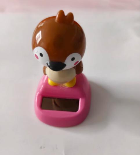 Heta Nya Solenergi Bilinteriör Prydnader Djur Docka Figur Gunga Skaka Modellbil Instrumentbräda Dekoration Roliga Semestergåvor