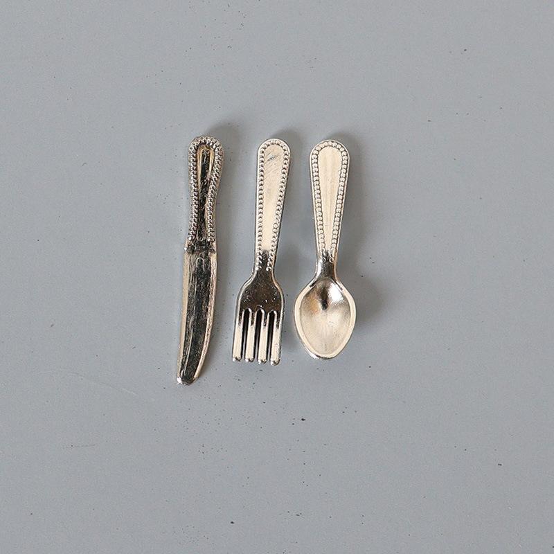 

3 шт./набор Миниатюрные аксессуары для кукольного домика Миниатюрная посуда Имитация кухонного ножа вилки суповой ложки Игрушки серебряный
