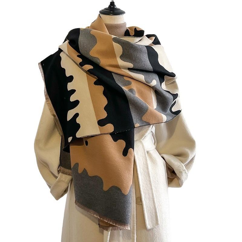 Contrasting Liquid Flow Small Fresh Sweet Cute Lady Warm Scarf Air Conditioning Shawl