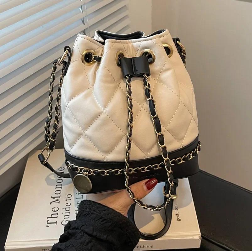 Feminine Classic Shoulder Bag Ladies Fashion New Summer Crossbody Bag Girl Retro Leather Bag