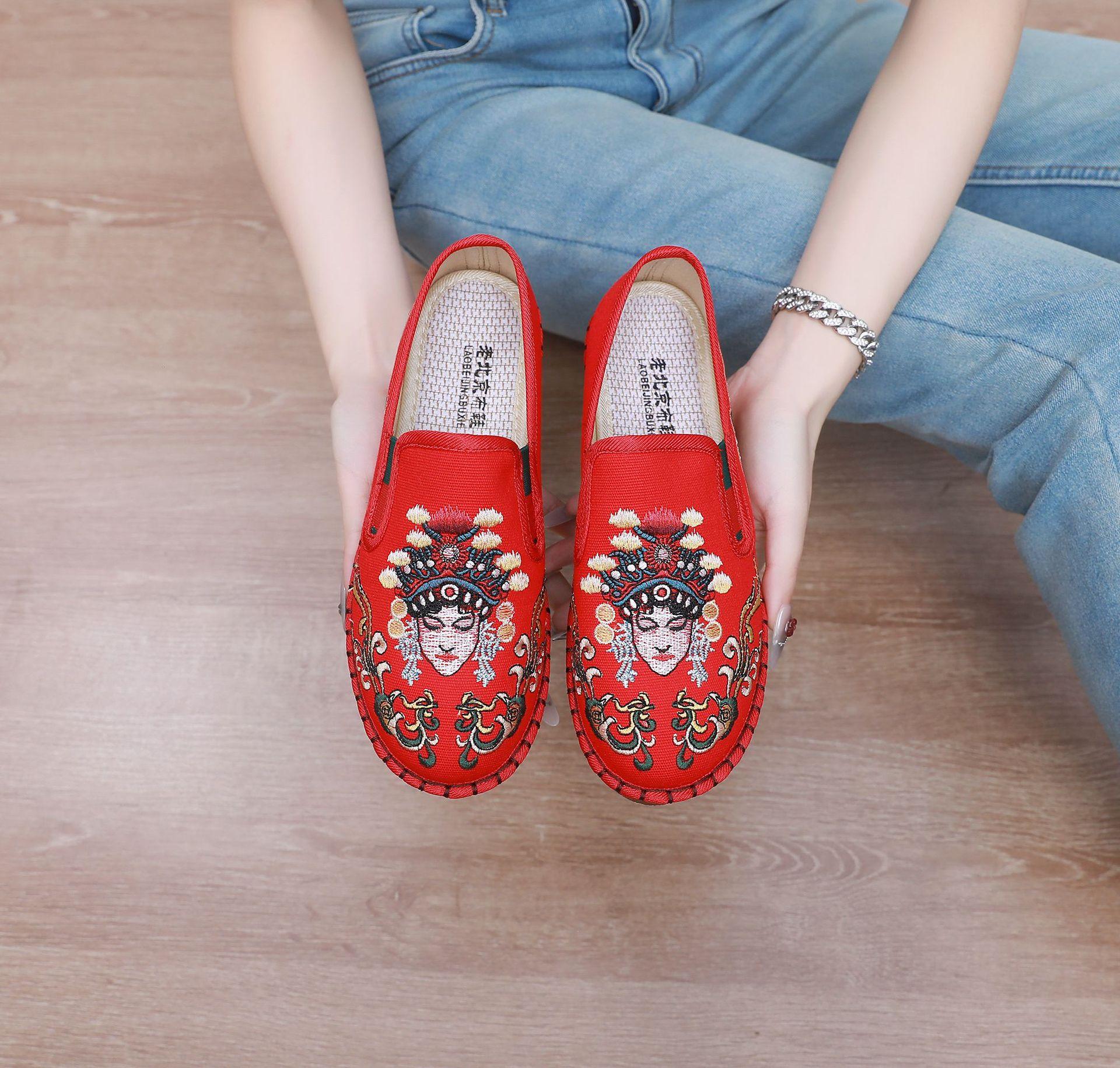 Новые антикварные туфли ханьфу ретро-обувь с вышивкой старые пекинские вышитые тканевые туфли социальные туфли сетчатые красные туфли 35 красный 3329₽