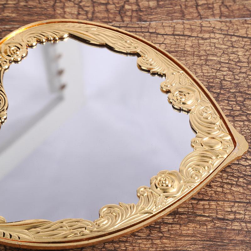 Scatola porta anelli in stile nordico di lusso leggero Scatola portagioie a forma di cuore squisita Stile con coperchio a ribalta con specchio Gioielli Collana