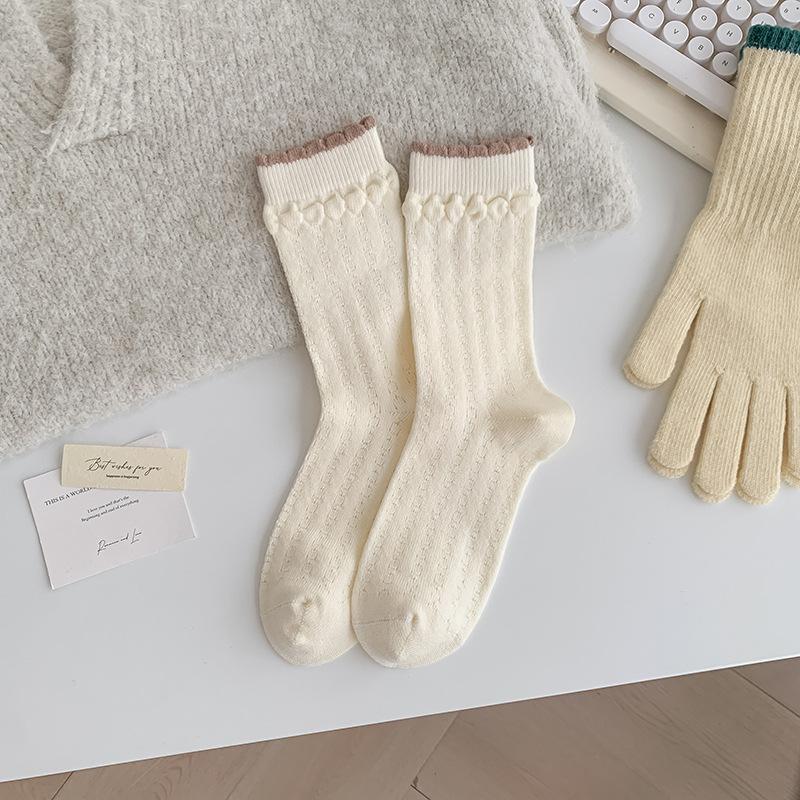 Women's Mid-calf Socks for Autumn and Winter Sports, Anti-odor and Moisture-proof, and Women's Long Calf Socks for Spring and Autumn with Lace