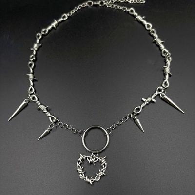 Unisex Hip Hop Heart Pendant Necklace - European Korean Trendy New Thorn Rivet Versatile Accessories for Men and Women