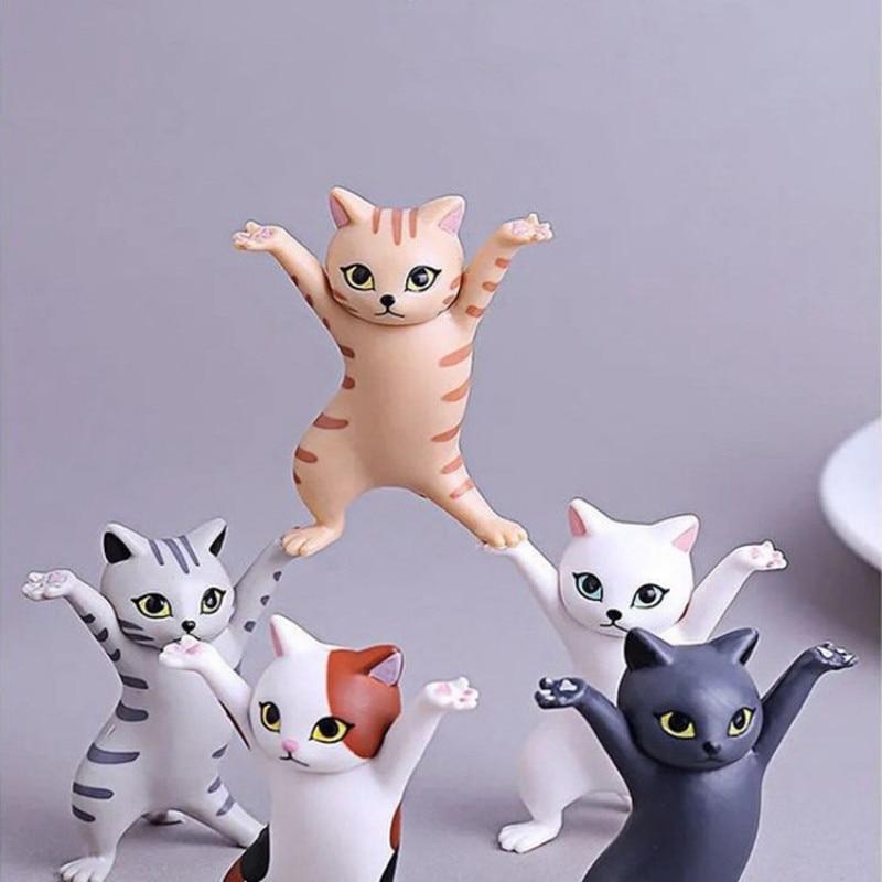 Cute Cats Pen Holder Funny Cat Doll Ornaments Plastic Crafts Earphone Support Room Office Desk Home Decoration Accessories