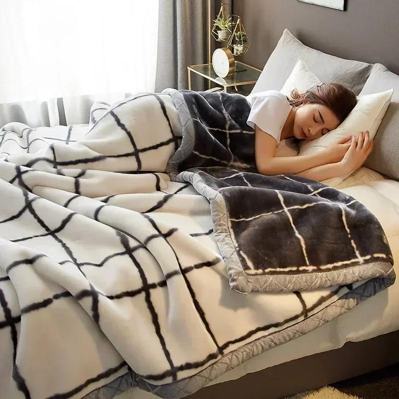 Double Sided Printed Autumn Winter Blankets for Bed Soft Warm Encrypted Flocking Raschel Blanket Skin Friendly Weighted Blanket
