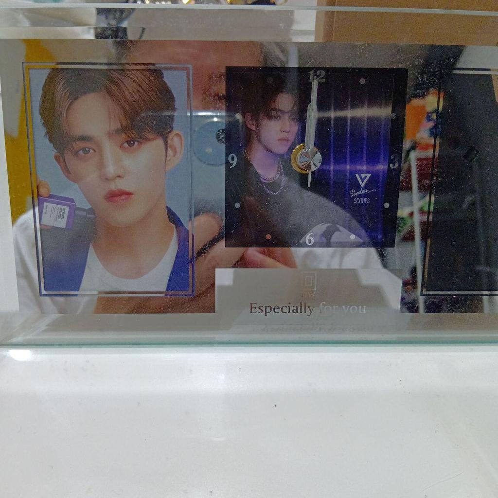 [USED] K-POP Acrylic Stand Clock SEVENTEEN S.Coups