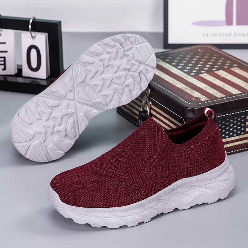 Fashion Sports Shoes Soft Flats Sneakers Women Vulcanize Mesh Men Shoes Lightweight Comfortable 2025 Fashion Slip On Flats Loafers