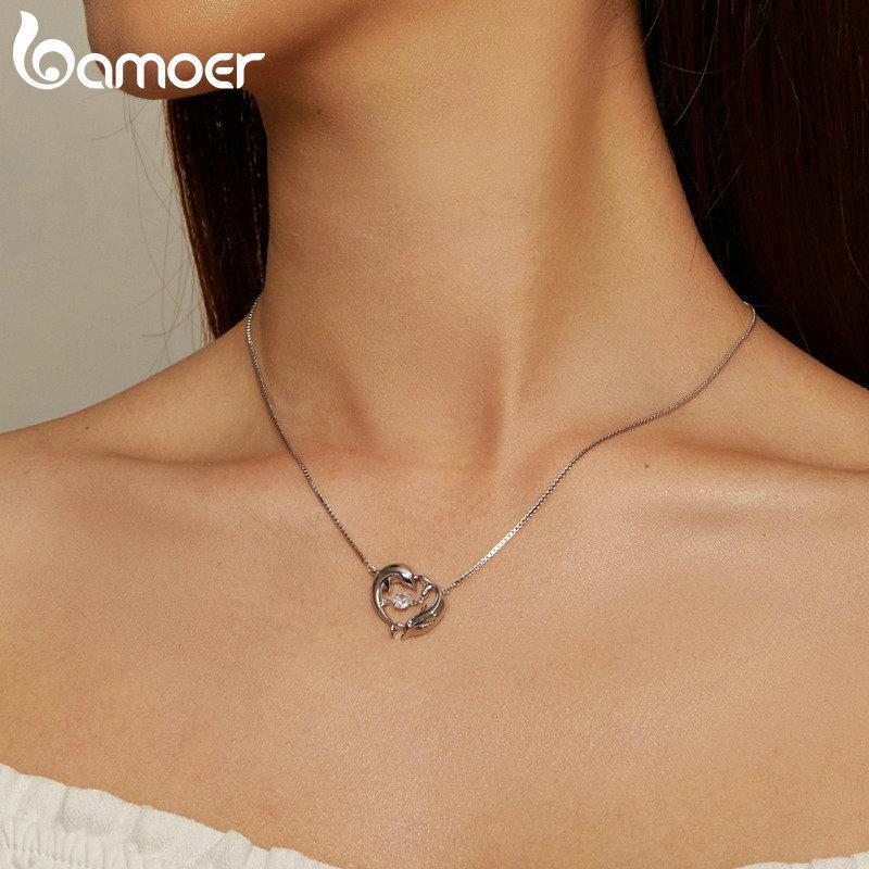 Náhrdelník BAMOER 925 z mincového striebra Connected Double Dolphins Lesklý zirkón Love na krk pre ženy, jemné šperky