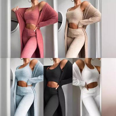 Conjunto de Roupa Confortável de Tricô Plush para Mulher Roupa de Descanso Top Cropped Plush e Cardigan e Calças Longas Pijama Conjunto de 3 Peças