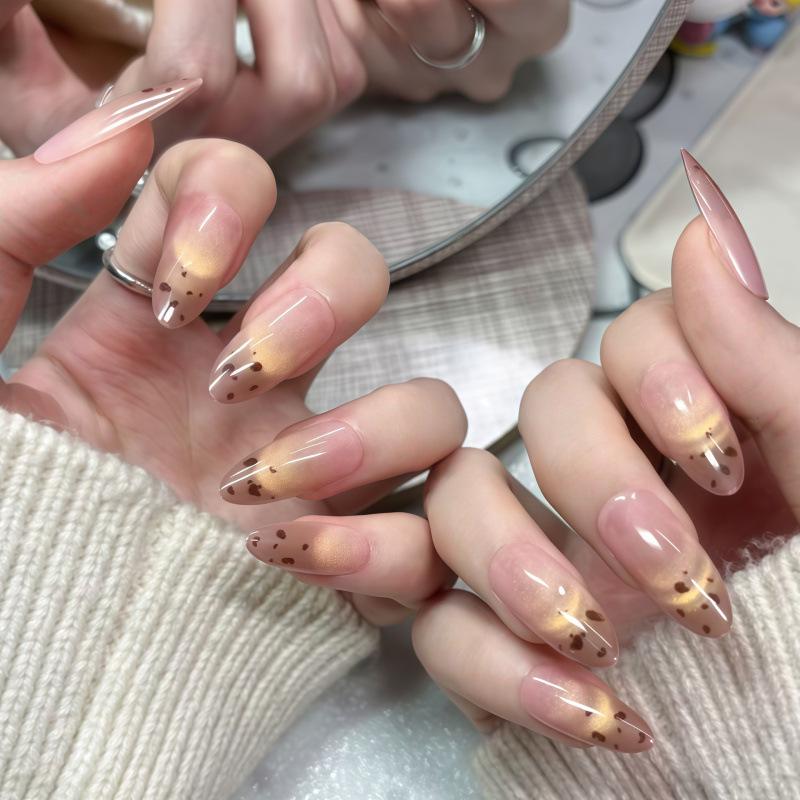 Elegant Handmade Leopard Print Cat Eye Nails for Early Autumn