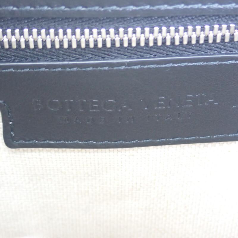 Bottega Veneta 755925V2HL18803 Shoulder Bag Black Calfskin Mens