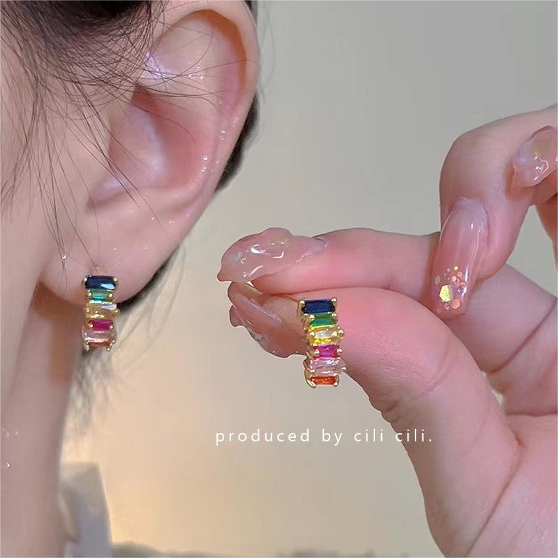 Colored Zirconium Single Diamond Earrings