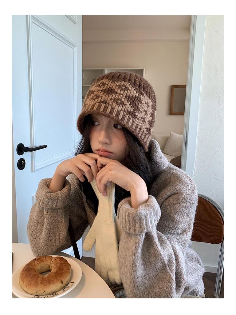 Unisex Retro Argyle Knit Beanie - Warm, Color Block Wool Hat for Big Head Sizes, Perfect for Fall and Winter