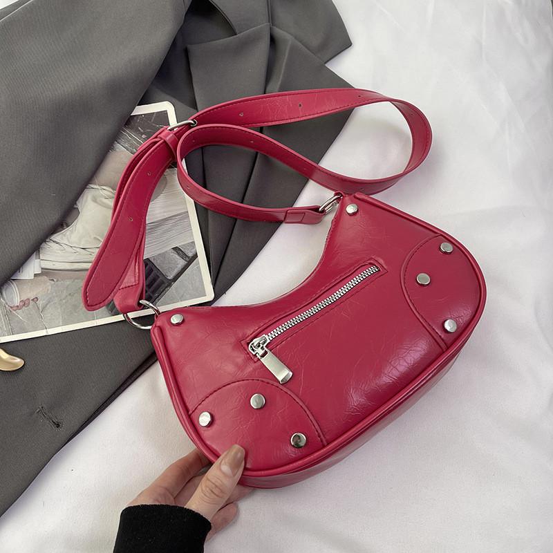 Stilvolle Vintage Halbmondtasche für Damen aus weichem PU-Material in trendigen Farben