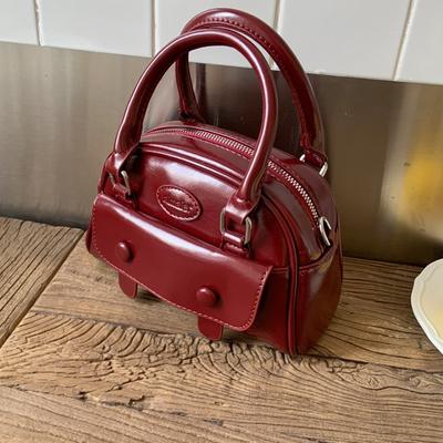 New Versatile Shoulder Bag Niche Simple Handbag Trendy Premium Messenger Women's Backpack Bowling Bag