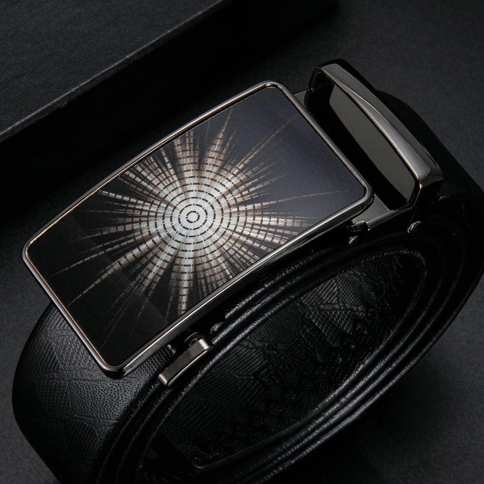 

Новая мода Классический черный кожаный ремень Автоматическая пряжка Ремень Ratchet Belt Формальный повседневный бизнес