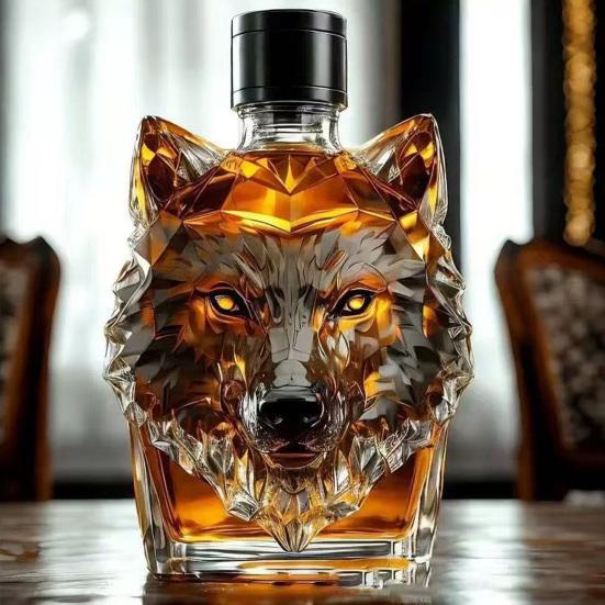 Wolfskopf Whiskey-Karaffe, 3D-Glas-Wolf-Spirituosenflasche mit Stopfen, Handgeblasener Tier-Weinspender für die Hausbar, Geschenkbox