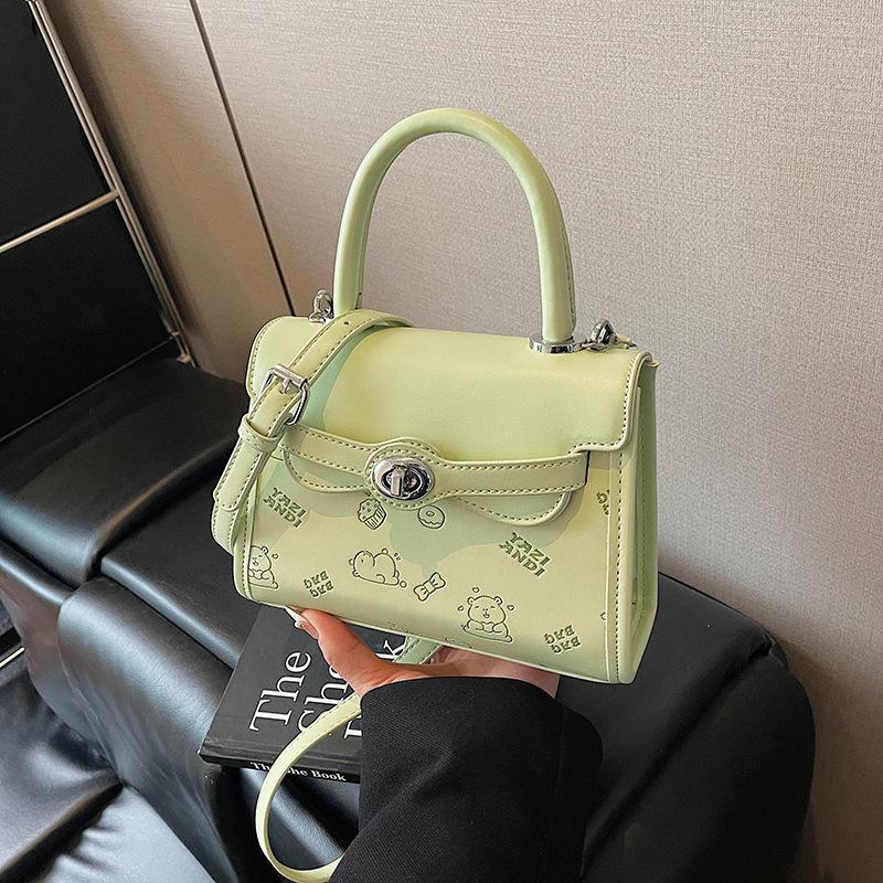 

Простая маленькая сумка контрастного цвета женская 2025 лето новая портативная маленькая квадратная сумка продвинутая супер огненная нишевая текстурная сумка-мессенджер 21*8*15 зелёный