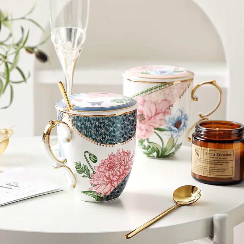 WOOCH Butterfly Ceramic Lidded Mug Gift Set