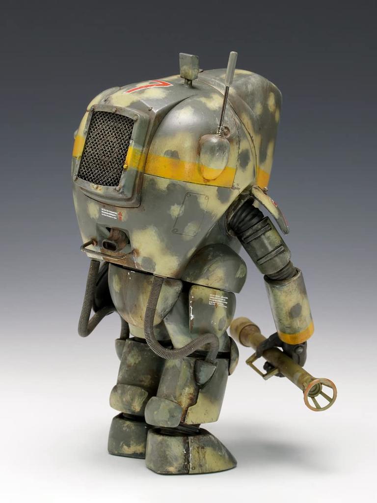 Wave Maschinen Krieger Melusine approximately 12cm plastic model kit P.K.A. Ausf.M 1/20 scale, tall, pre-colored MK-027
