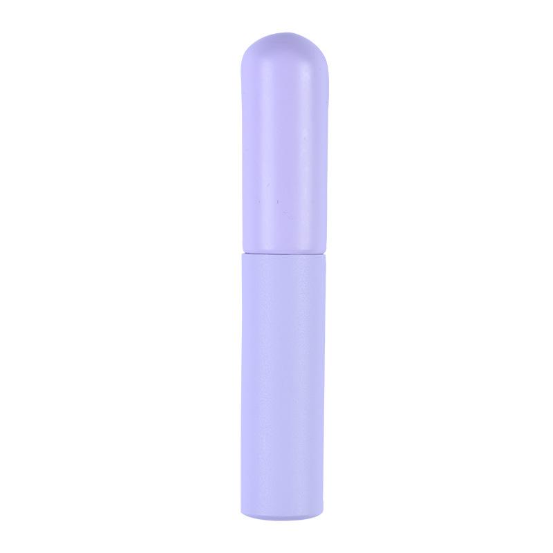 Portable Silicone Lip Brush with Cap - Perfect for Lips, Concealer, Blending, and Beginner Makeup Applications