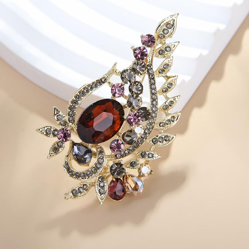 Fashion Rhinestone Crystal Plants Leaf Brooches For Women Clothing Coat Jewelry Accessries Gifts