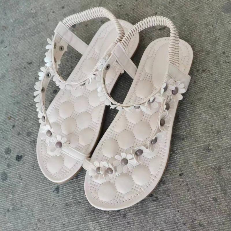Plus Size Women's Shoes Summer New Flat Bohemian Studded Sandals Beach Shoes