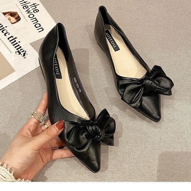 Brand 2025 Autumn New Pointed Flat Bottom Soft Surface Leather Shoes Women's Bow Casual Versatile Work Doudou Single Thin