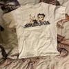 Tops – T-Shirts