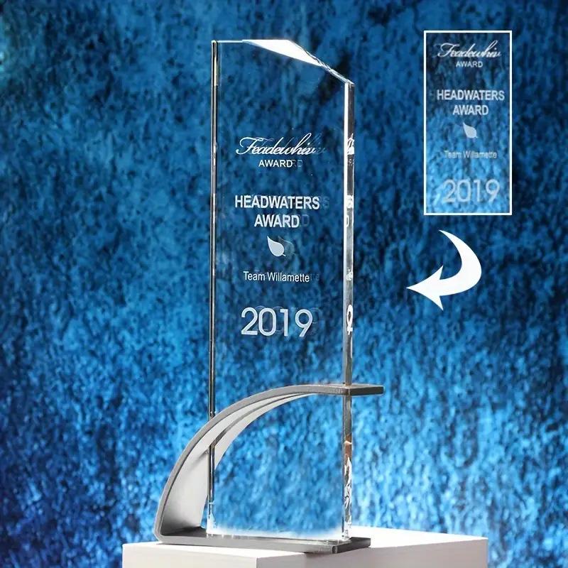 Crystal Glass Trophy: Ideal for Company Recognition & Team Appreciation 10x25 cm серебряный