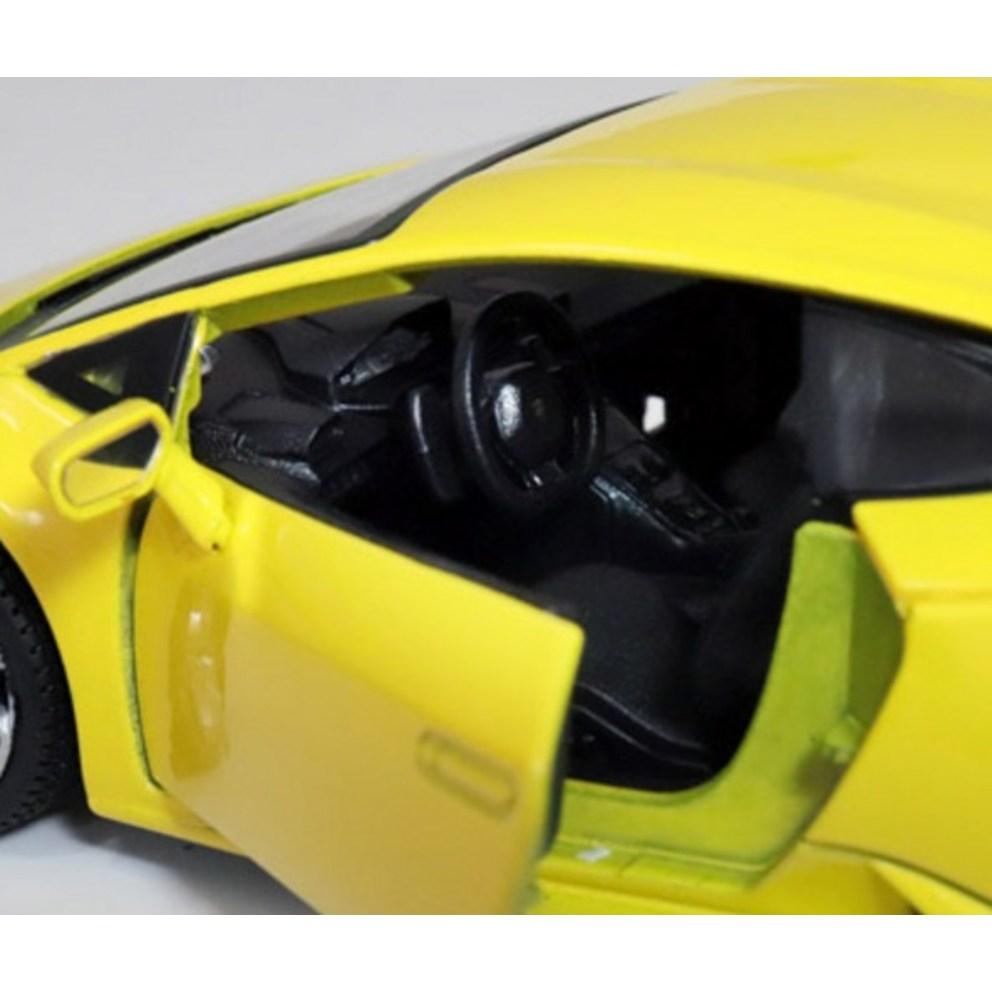 Maisto 1:24 Lamborghini Huracan LP 610-4 Diecast Model Car, Yellow