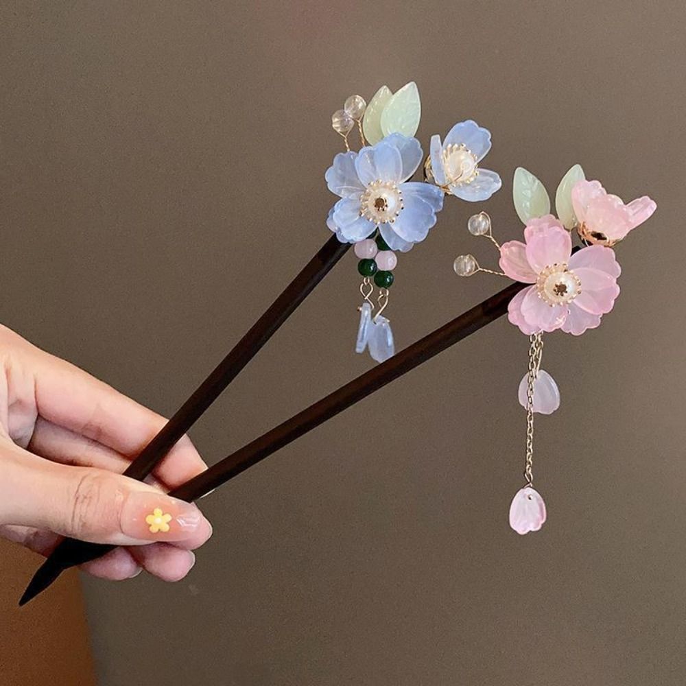 National Style Vintage Winding Flower Hairpin Classical Handmade Wooden Hair Stick Elegant Chinese Style Hanfu Headwear Women