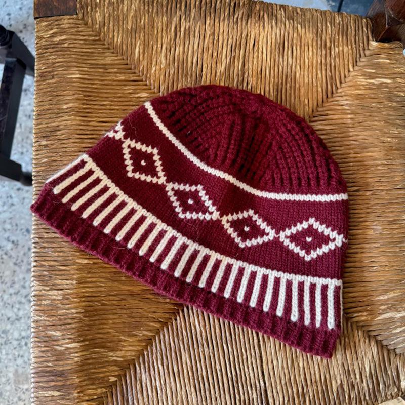 

Jacquard Rhombus Plaid Fisherman Hat Autumn and Winter Warm and Versatile Color Block Knitted Woolen Hat for Women with Large Head Circumference One Size