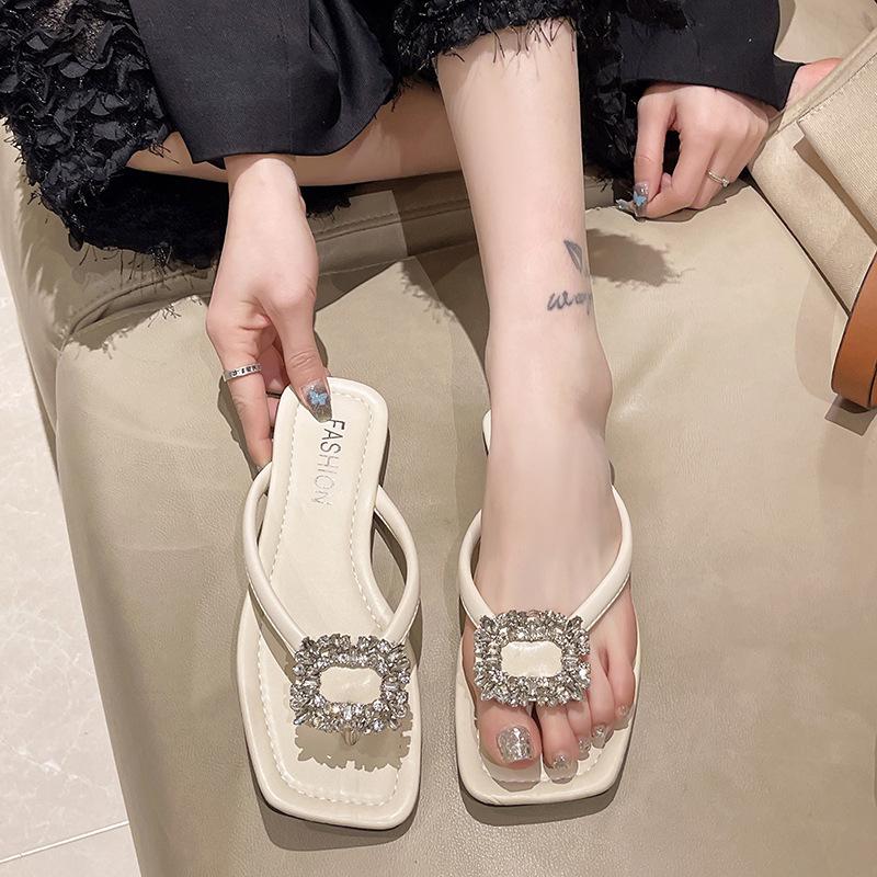 Fashion Women Sandals Sexy Flip-Flops Woman Slippers Luxury Rhinestone Casual Shoes Outdoor Comfortable Women Shoes Beach Flats
