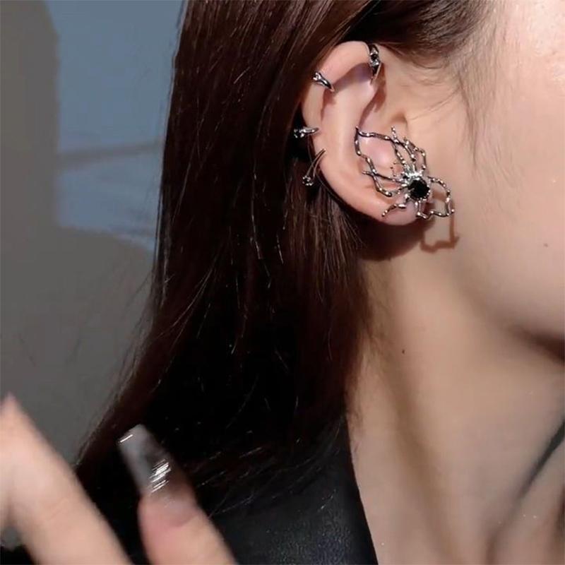1Pc Punk Spider Claws Zircon Cuff Earrings Women No Piercing Goth Animal Black Crystal Ear Clip Dark Spider Clip Earring Jewelry
