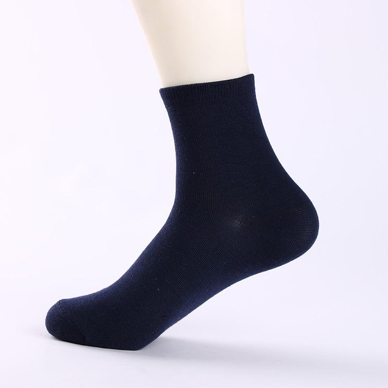 

Men s Spring and Summer Commercial Solid Color Antibacterial Breathable Deodorant Wicking Socks 1 pair темно-синього кольору